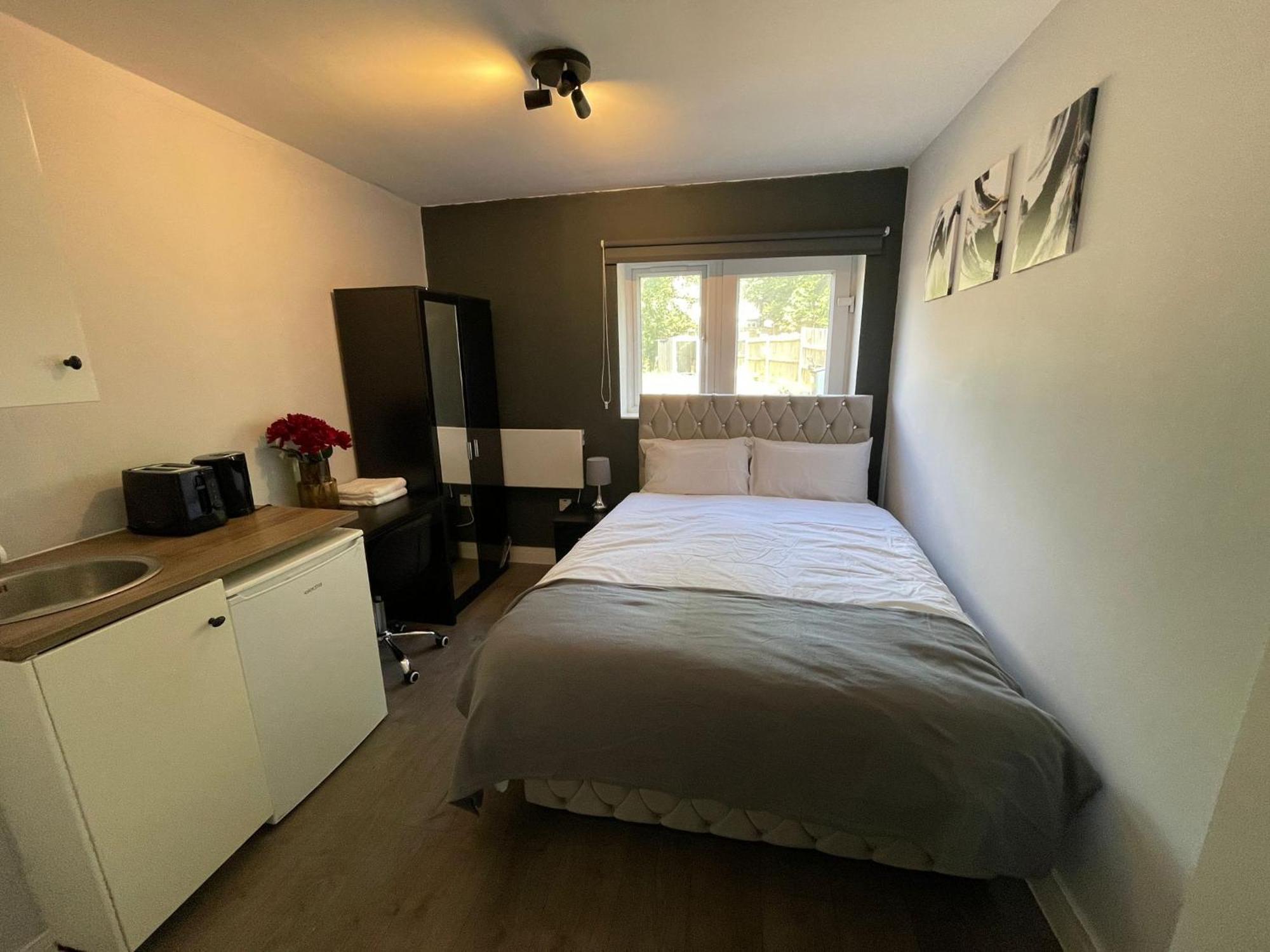 Letzi Premium Cozy Retreat Private En-Suite Rooms, Wembley Лондон Екстер'єр фото