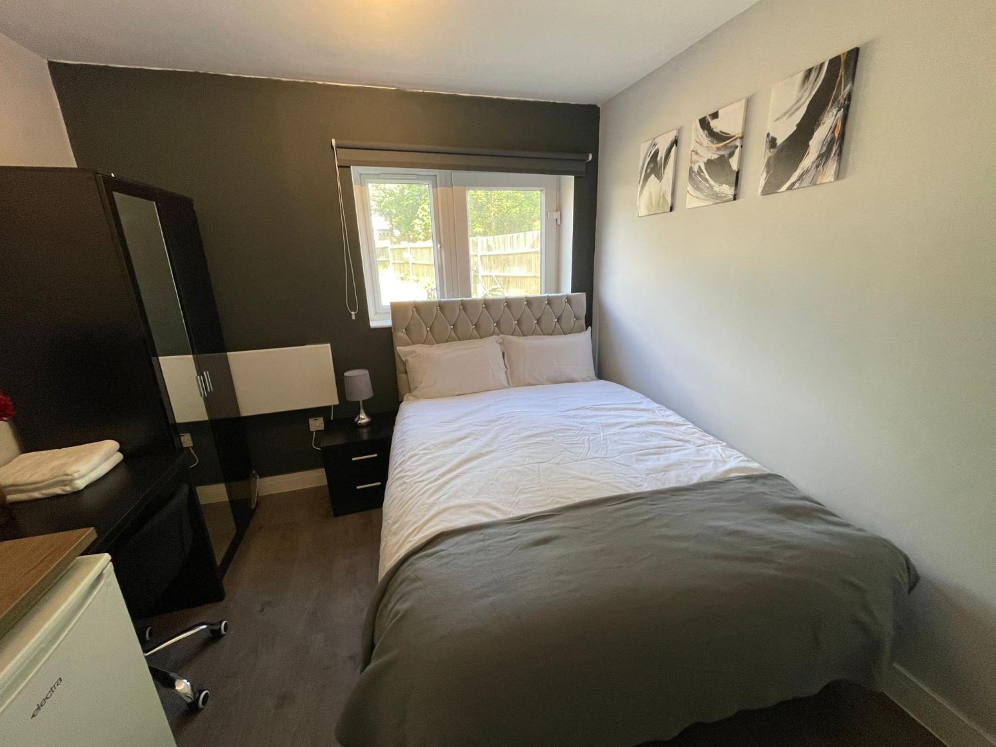 Letzi Premium Cozy Retreat Private En-Suite Rooms, Wembley Лондон Екстер'єр фото
